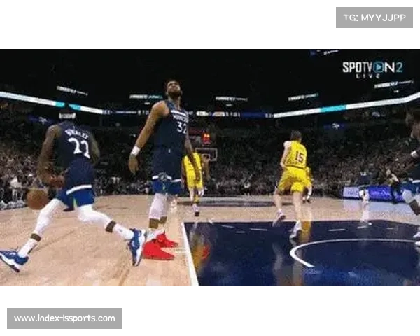 雷迪克称詹姆斯可用湖人轮换调整策略动态进行中