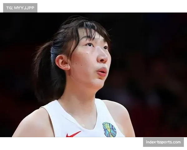 韩旭全英文接受媒体采访，自信表示英语水平显著提升